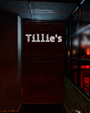 tillies_sign.jpg